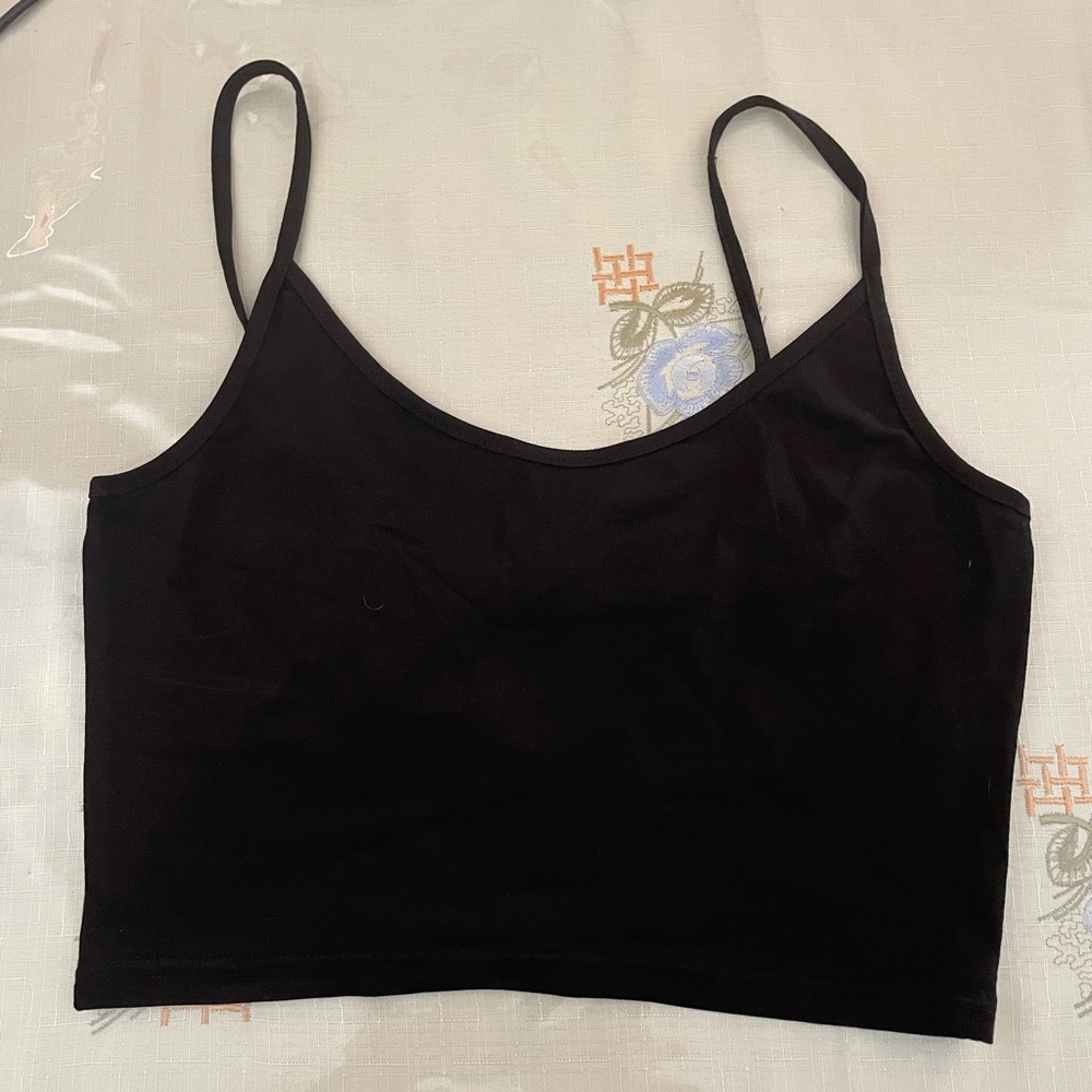 SHEIN Solid Crop Cami Top